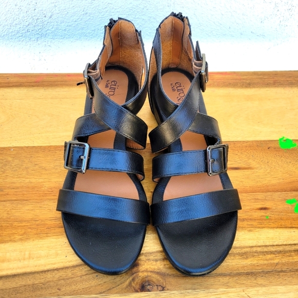 Euro Soft Vegan Leather Wedge Sandals Size 6.5 - Picture 6 of 16